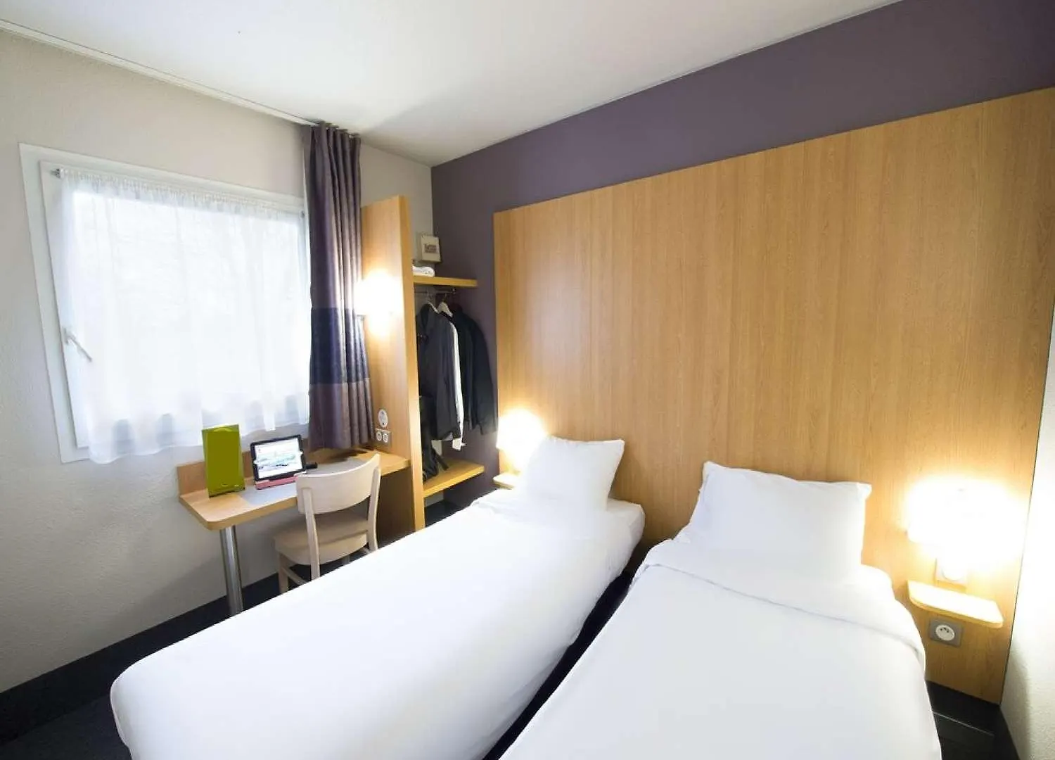 Kyriad Direct Clermont Ferrand Nord Gerzat 2*,