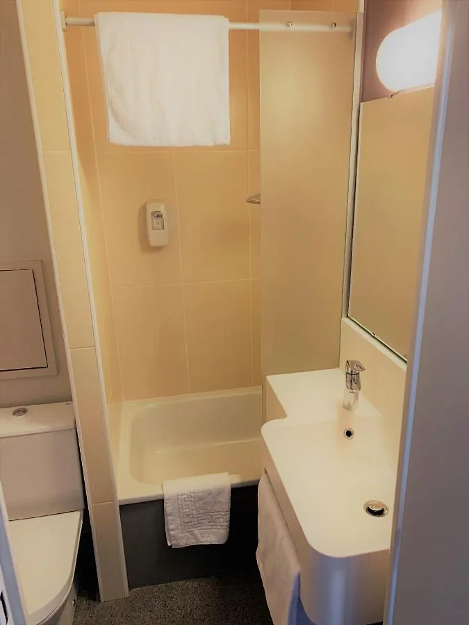 Kyriad Direct Clermont Ferrand Nord Gerzat