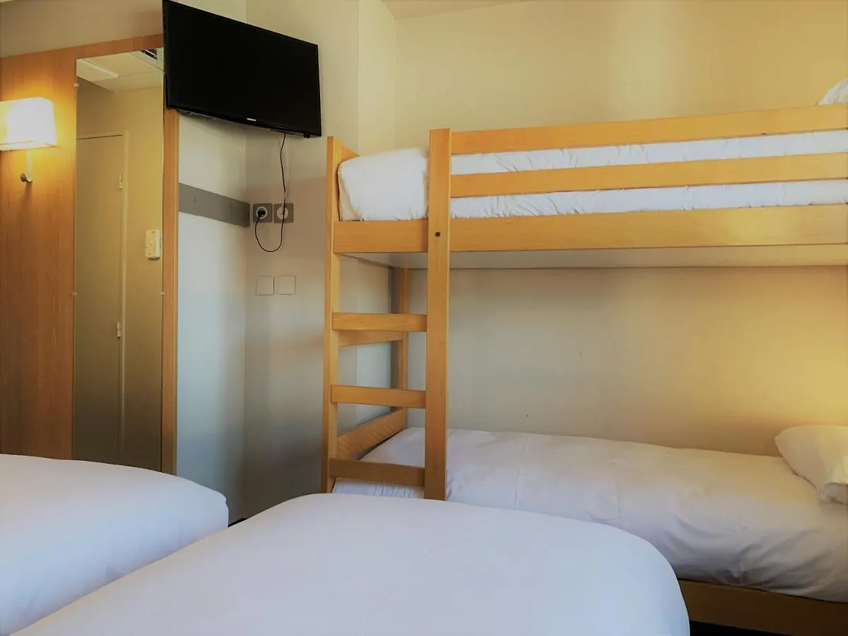 Kyriad Direct Clermont Ferrand Nord Gerzat 2*,