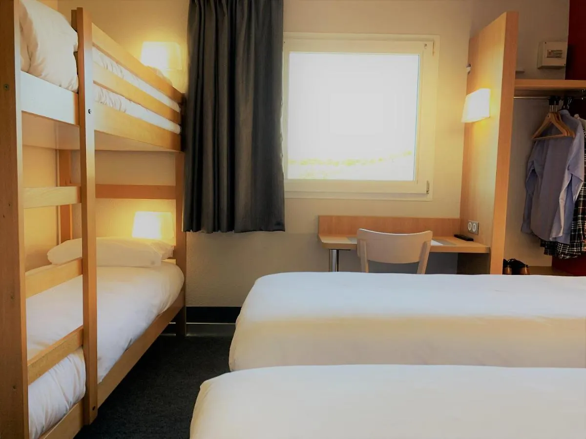 ** Hotel Kyriad Direct Clermont Ferrand Nord Gerzat Frankrig